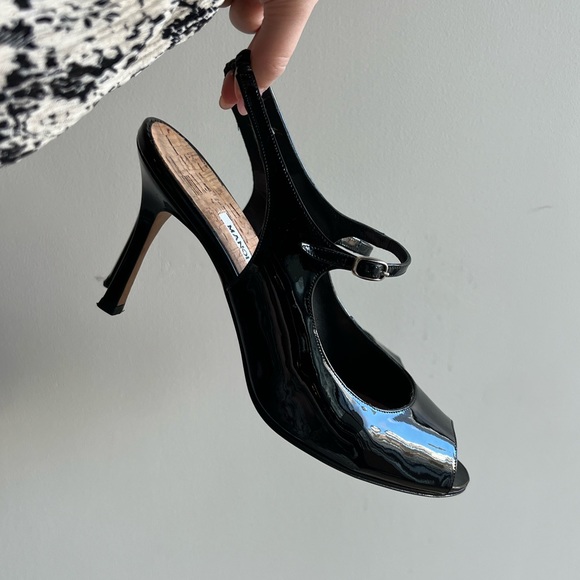 Manolo Blahnik - Mary Jane peep-toe Stilettos, black patent leather - Picture 3 of 9